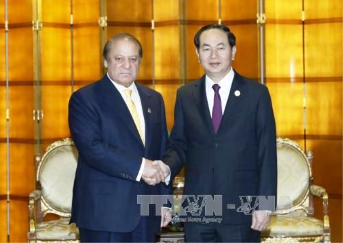 Chủ tịch nước Trần Đại Quang có cuộc gặp với Thủ tướng Pakistan Nawar Sharif. Ảnh: Nhan Sáng/TTXVN